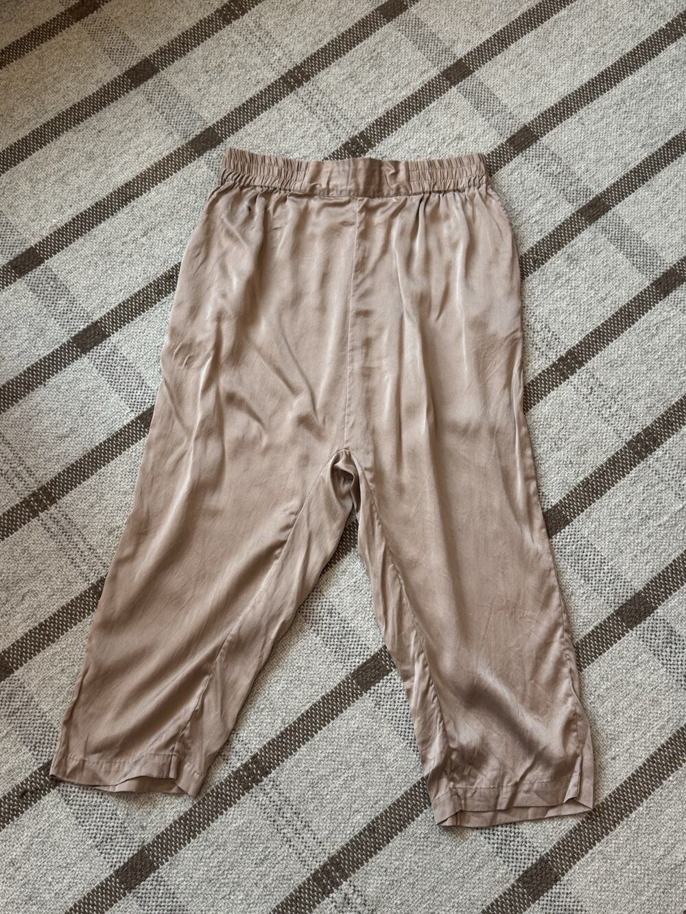 Lunya Washable Silk Cropped Lounge Sleep Pants Capris Medium Otium Tan Pink Pjs